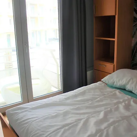 Cozy 2 Bedroom With Swimming Pool T53 Apartment *